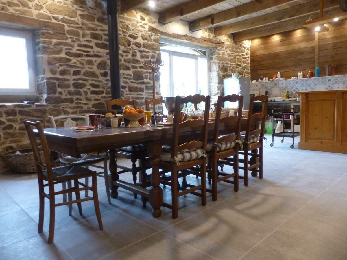 La Ferme De Kerhors Hotel Tréméoc Buitenkant foto
